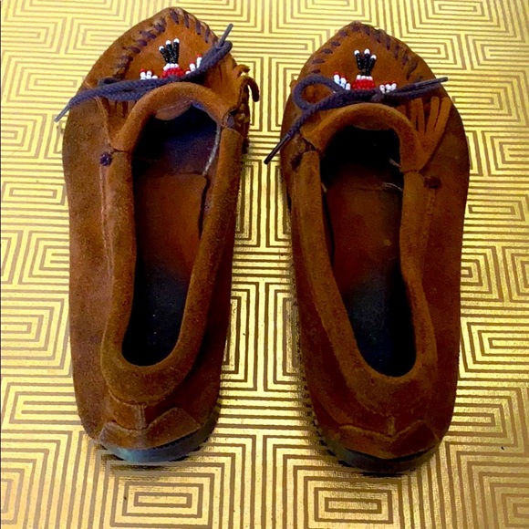 Minnetonka suede Thunderbird moccasins 8 - Picture 4 of 5